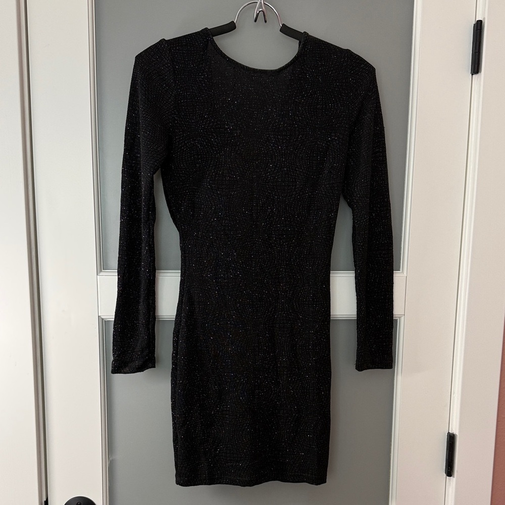 Black Long-Sleeve Sparkle Bodycon Dress